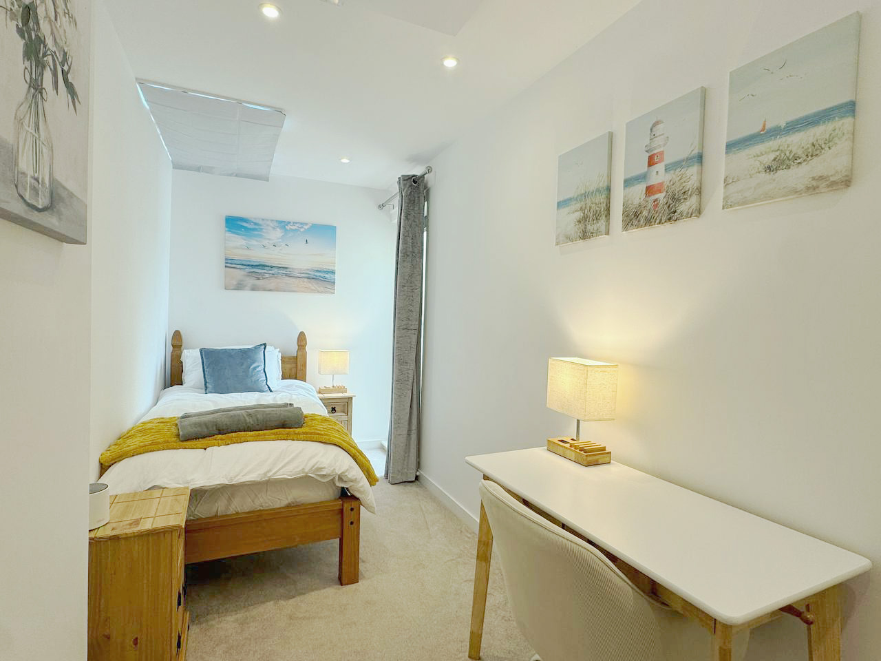 Second bedroom